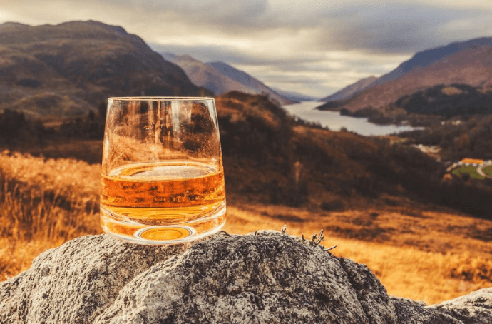 GLEN KEITH 28YO SPECIAL AGED RELEASE WHISKY SINGLE MALT 0,7L W SZKLANCE